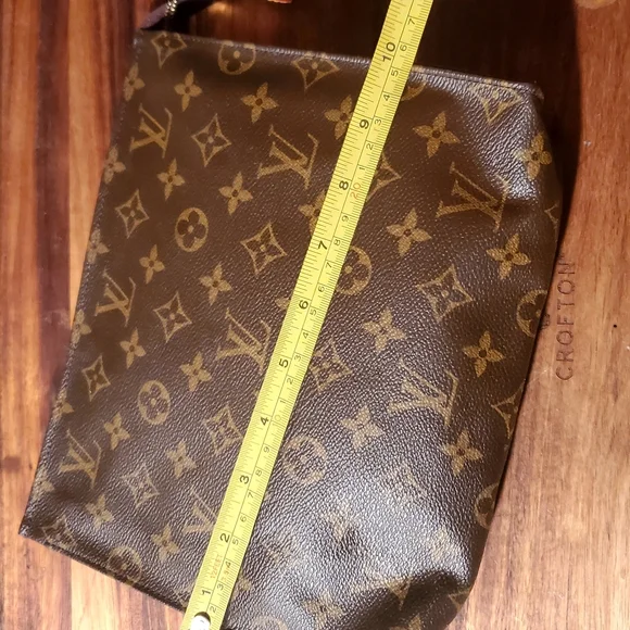 Louis Vuitton Monogram Toiletry Pouch Pochette - Picture 12 of 14